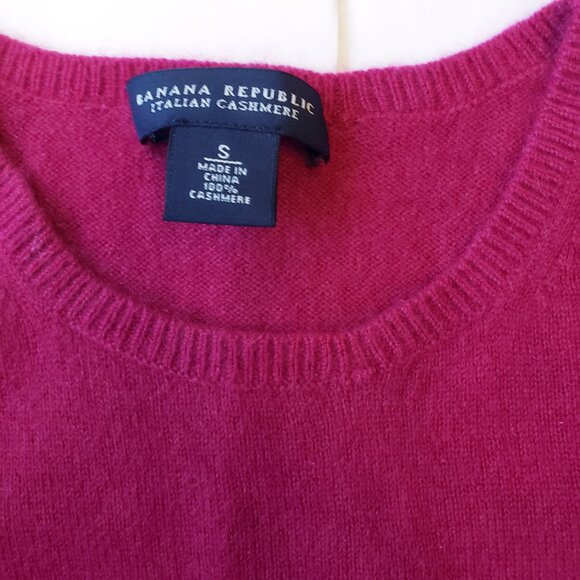 Banana Republic Cashmere Sleeveless Raspberry Pullover Sweater Top - Picture 2 of 7